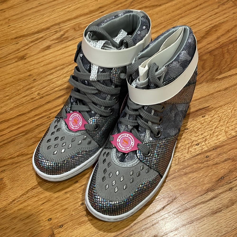 Daddy’$ Money high top in gray with silver sequence